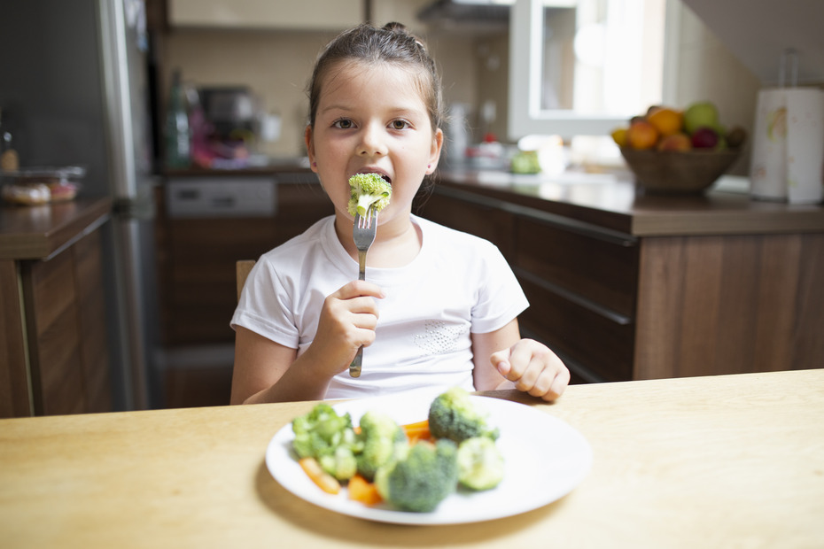Pola Makan Sehat untuk Anak Usia Pra-Sekolah